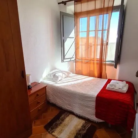 Moradias Estacao Radio Naval , Moradia Do Porto * Lajes das Flores