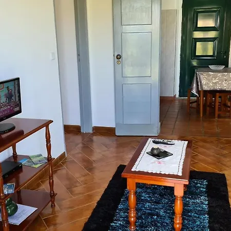 別荘 Moradias Estacao Radio Naval , Moradia Do Porto Lajes das Flores